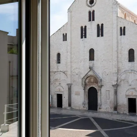 Saint Nicolhouse 3* باري