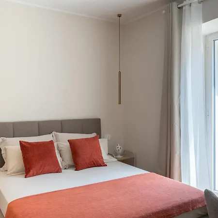 Saint Nicolhouse بيت ضيافة باري