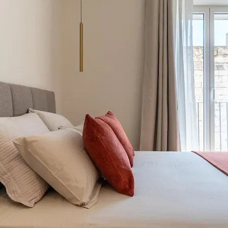 Saint Nicolhouse بيت ضيافة